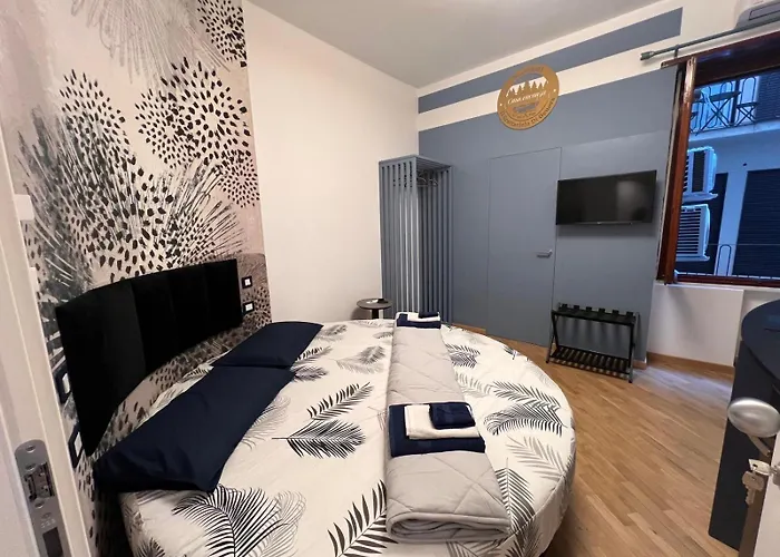 De Ferrari Famyly 4* جنوة