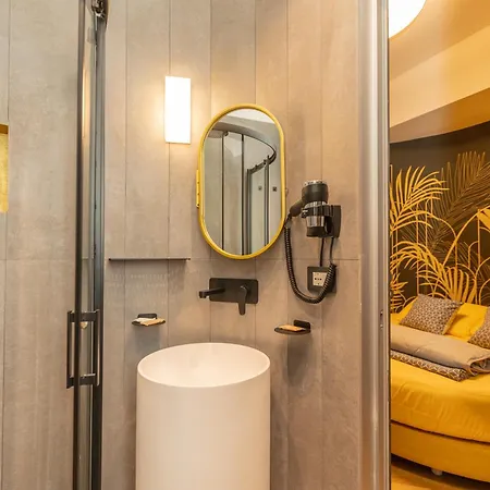 De Ferrari Famyly 4*